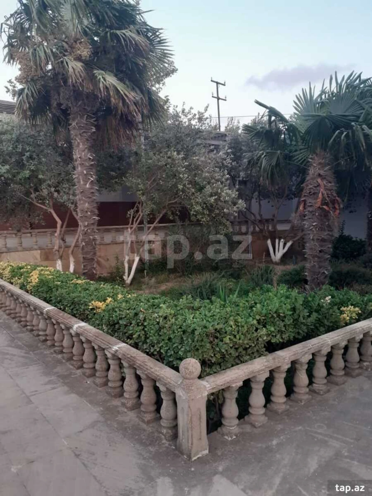 Kirayə verilir 4 otaqlı həyət evi