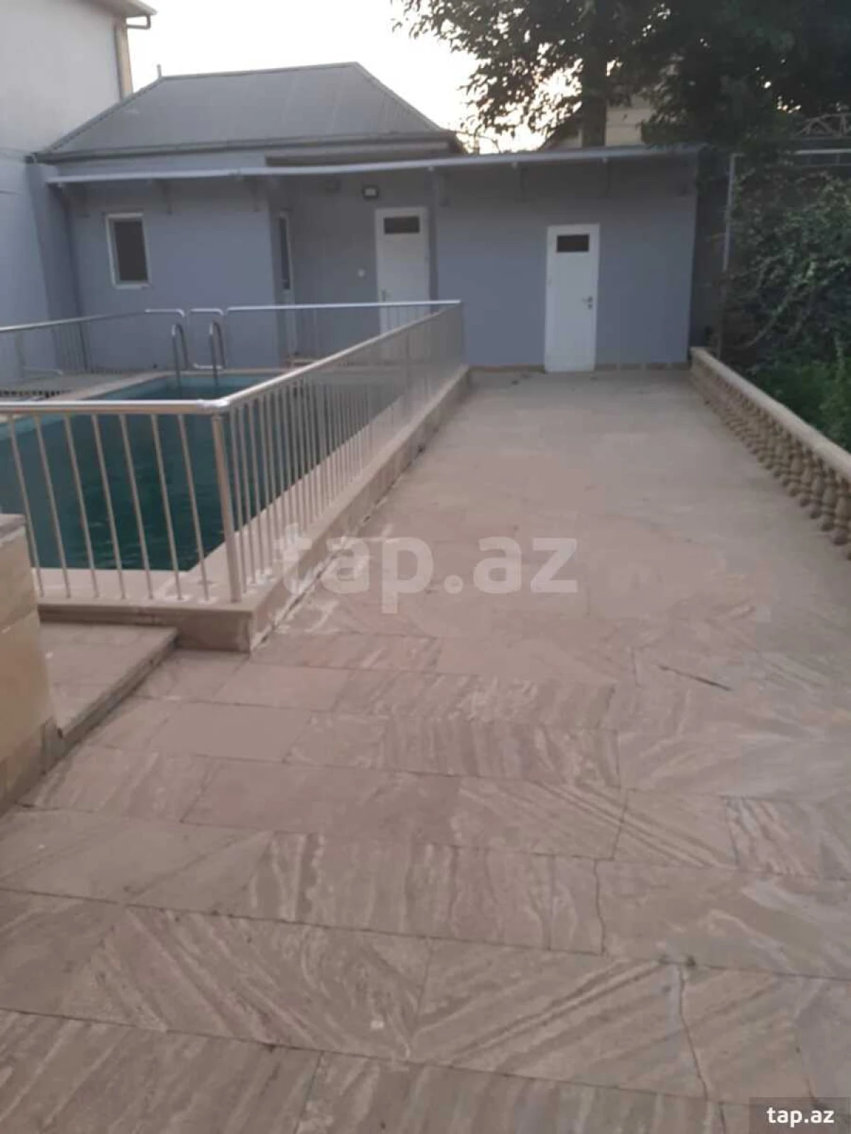 Kirayə verilir 4 otaqlı həyət evi