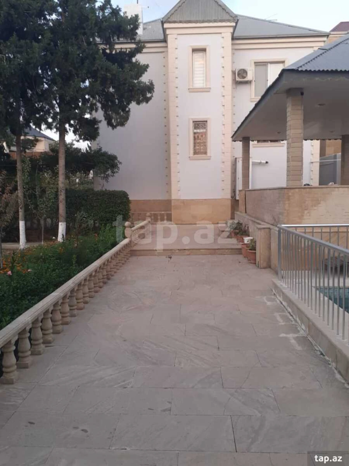 Kirayə verilir 4 otaqlı həyət evi