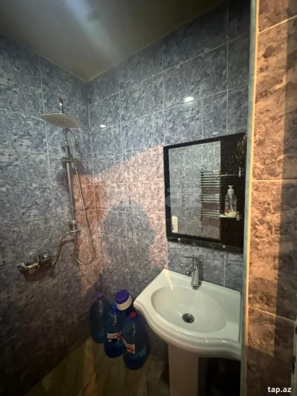 Kirayə verilir 2 otaqlı yeni tikili 45 m²