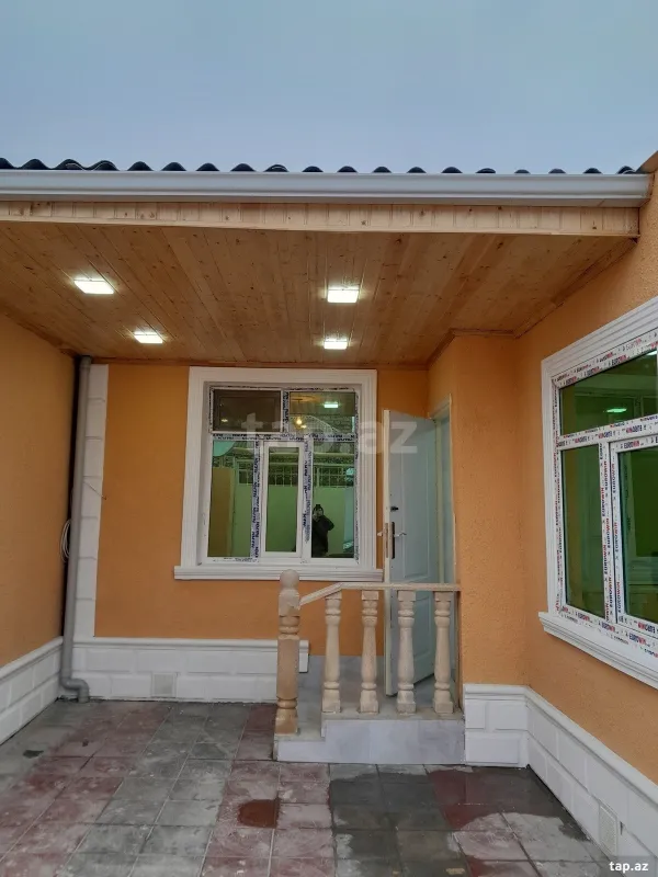 Satılır 4 otaqlı həyət evi