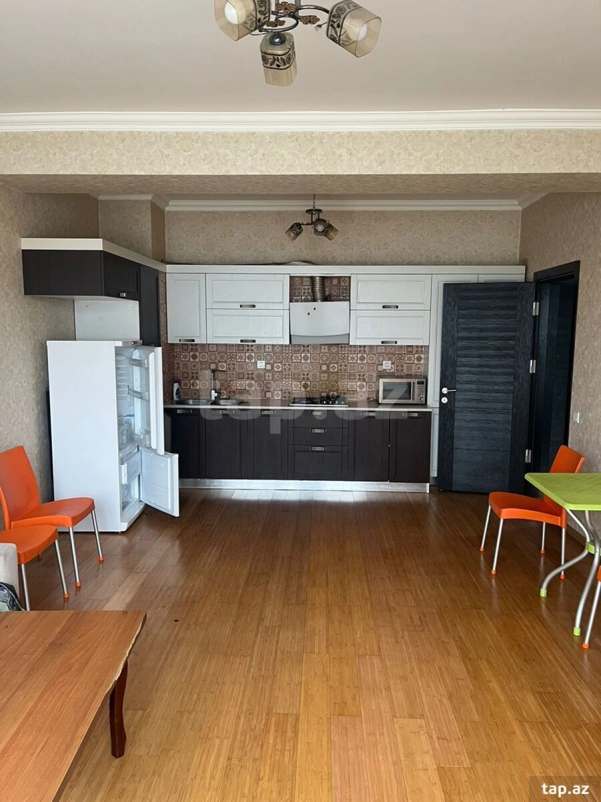 Kirayə verilir 2 otaqlı yeni tikili 55 m²