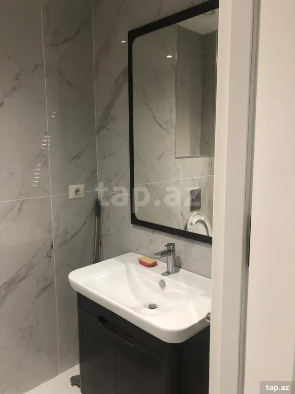 Kirayə verilir 2 otaqlı yeni tikili 60 m²