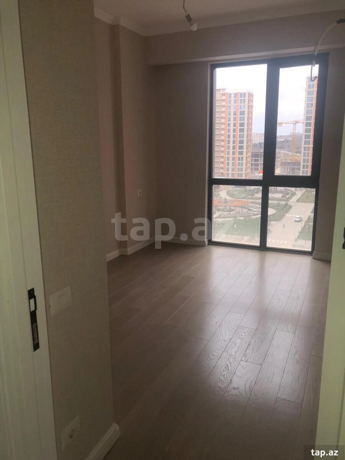 Kirayə verilir 2 otaqlı yeni tikili 60 m²