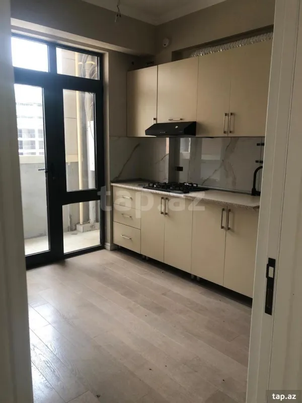 Kirayə verilir 2 otaqlı yeni tikili 60 m²