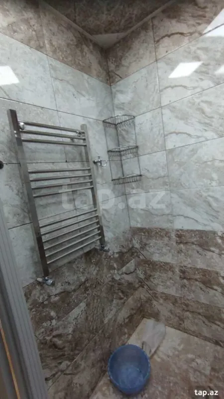 Satılır 4 otaqlı mənzil 100 m²