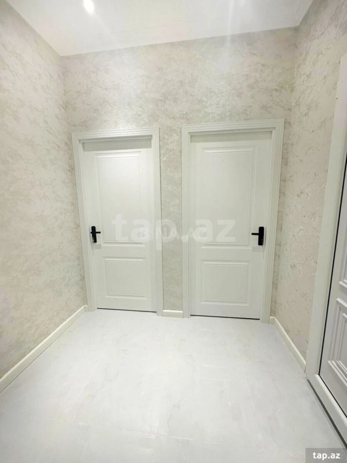 Satılır 2 otaqlı yeni tikili 55 m²