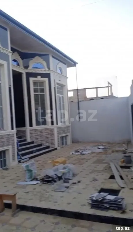 Satılır 4 otaqlı həyət evi