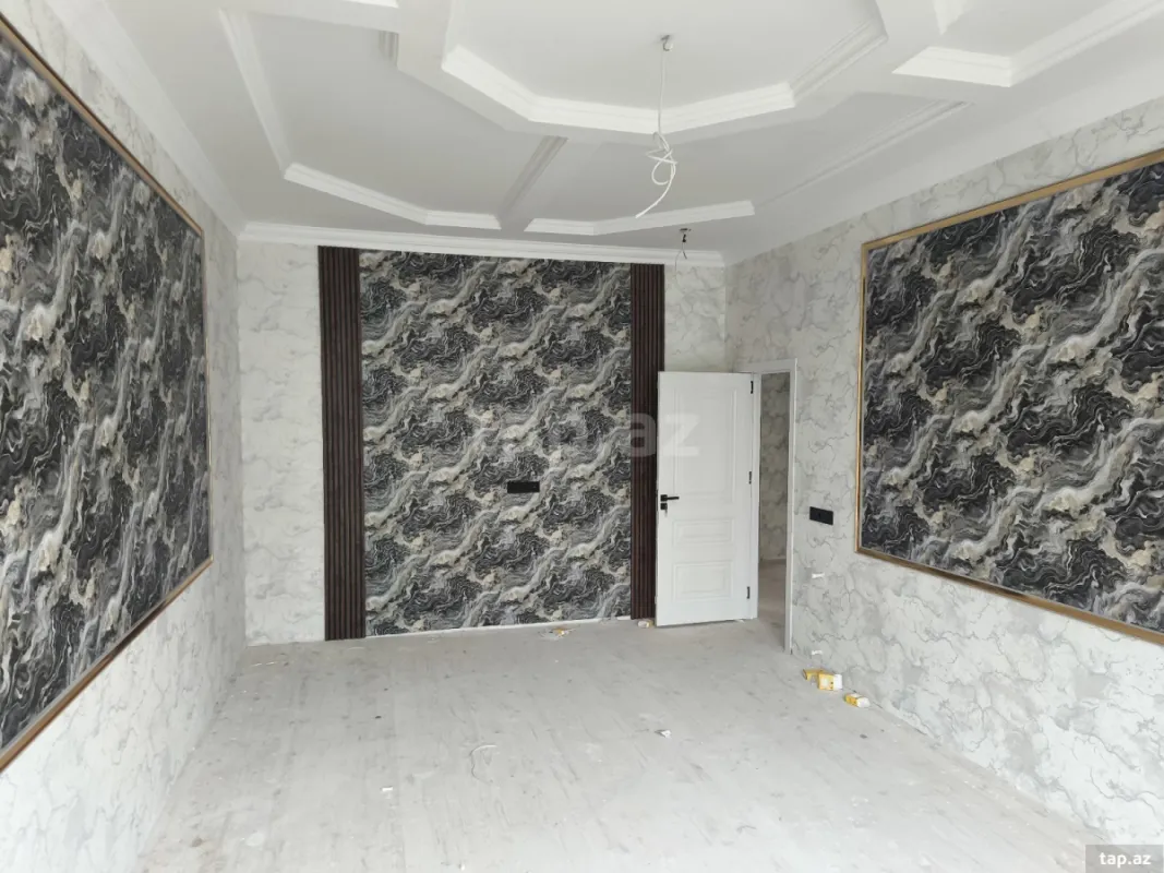 Satılır 4 otaqlı həyət evi