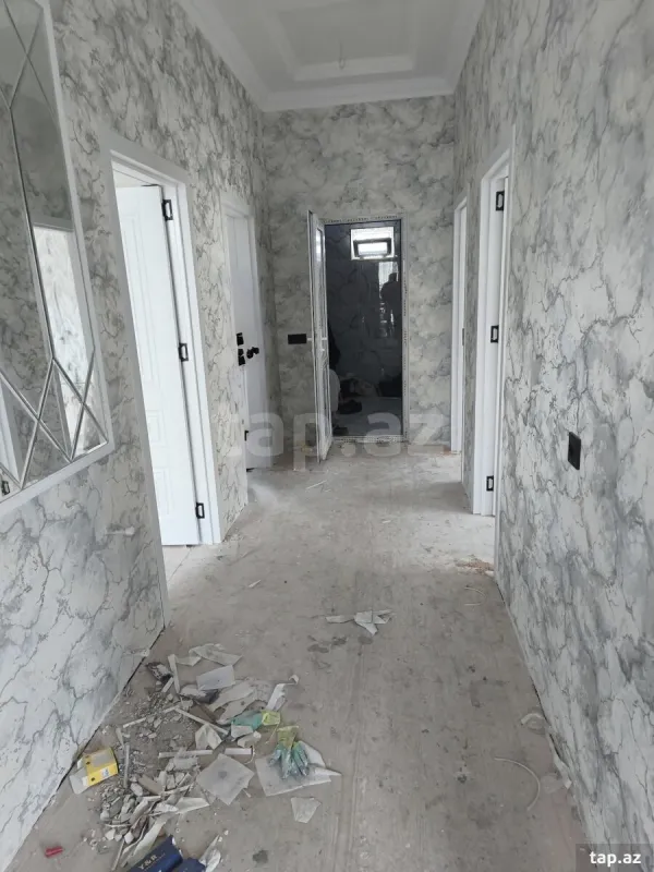 Satılır 4 otaqlı həyət evi