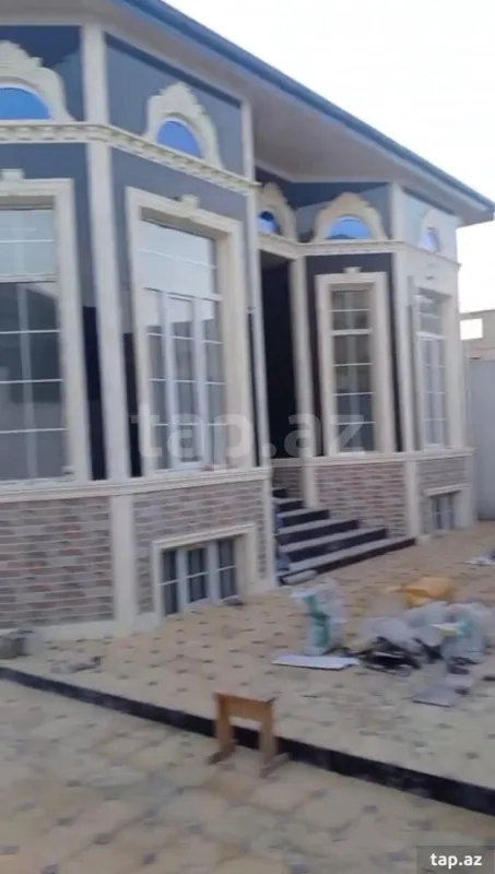 Satılır 4 otaqlı həyət evi