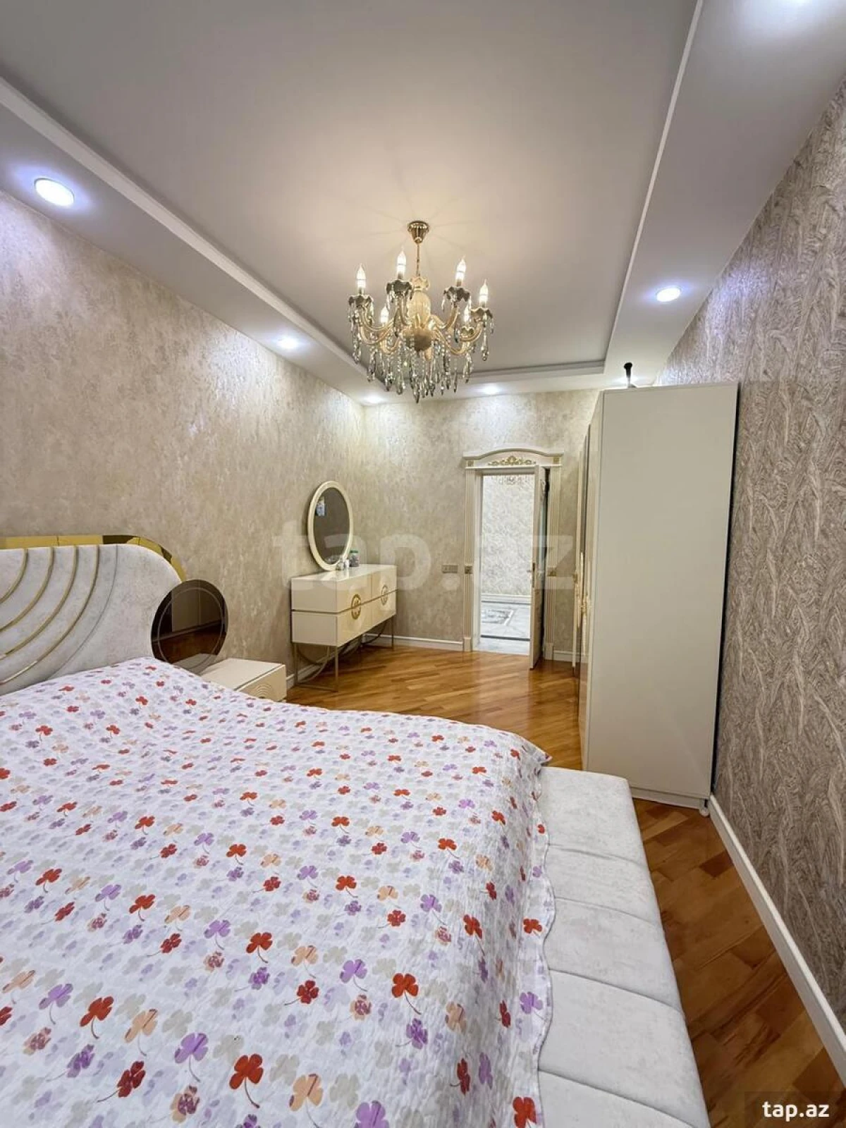 Satılır 2 otaqlı yeni tikili 94 m²