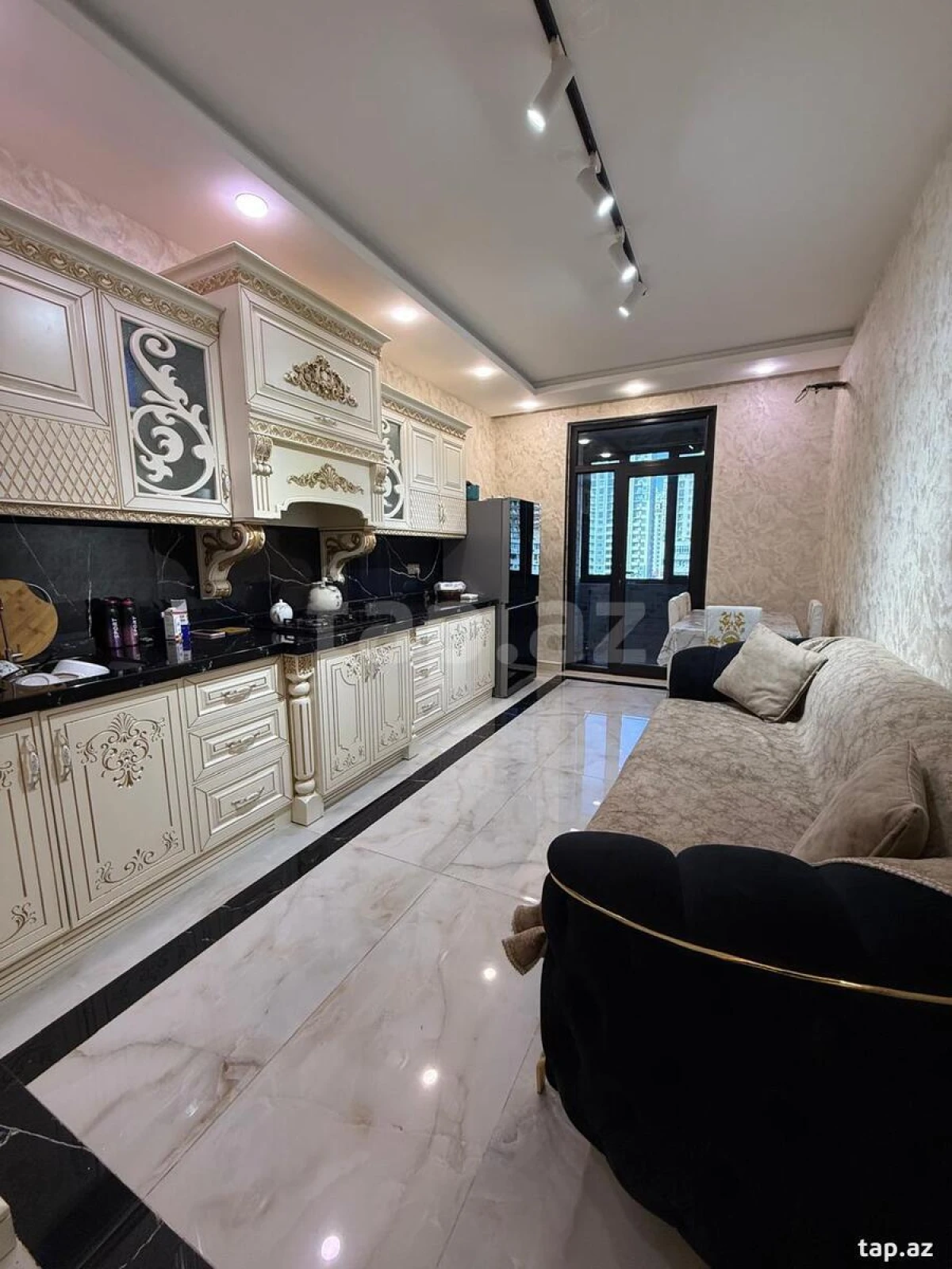 Satılır 2 otaqlı yeni tikili 94 m²