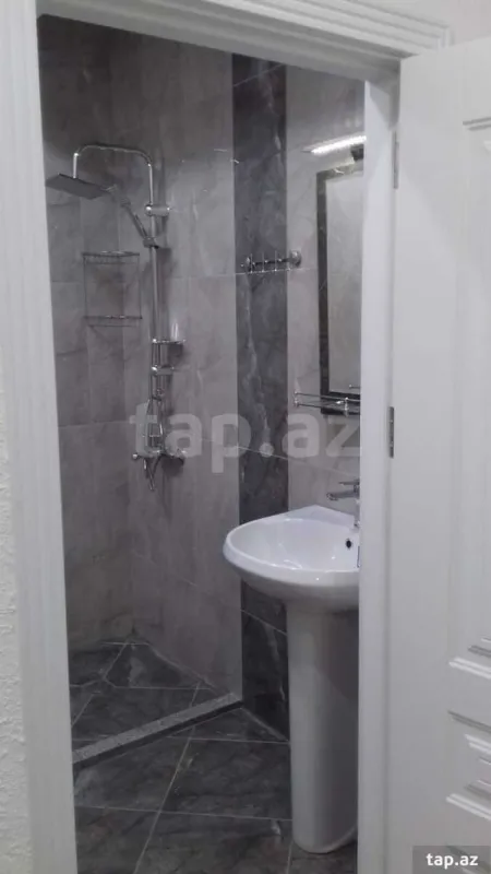 Kirayə verilir 2 otaqlı yeni tikili 60 m²