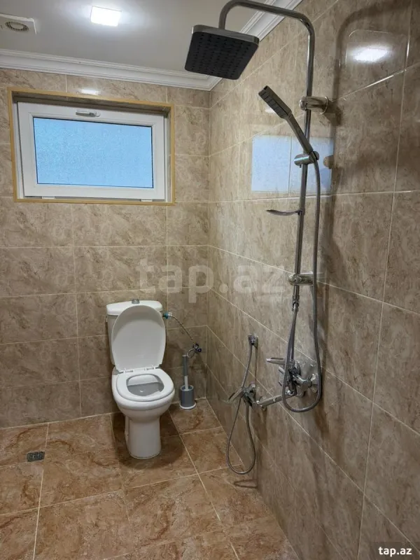 Kirayə verilir 3 otaqlı həyət evi