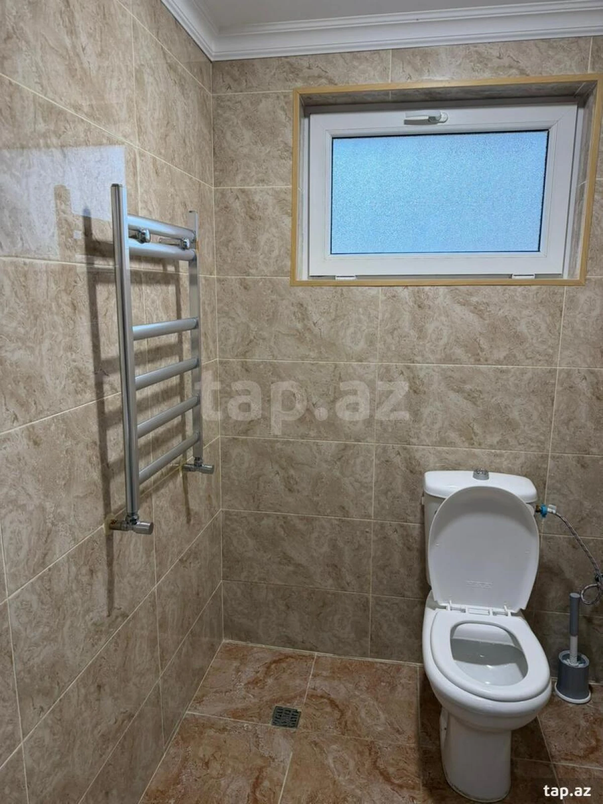 Kirayə verilir 3 otaqlı həyət evi