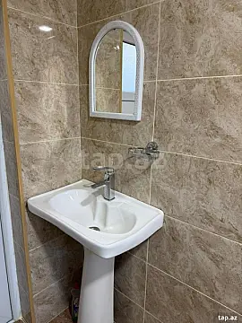 Kirayə verilir 3 otaqlı həyət evi