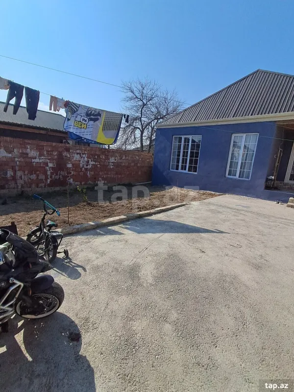 Satılır 3 otaqlı həyət evi