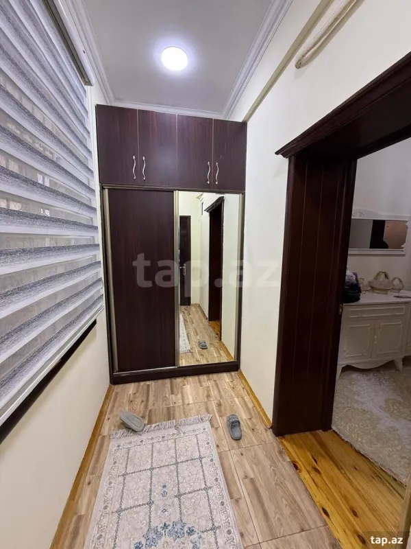 Satılır 6 otaqlı həyət evi