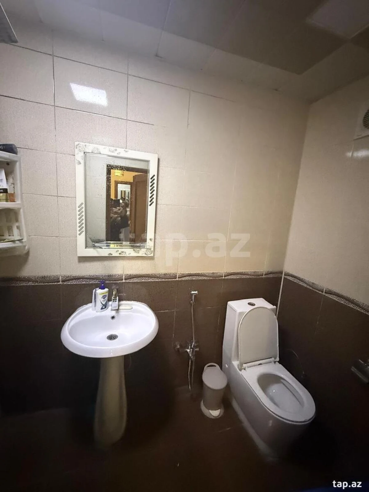 Satılır 6 otaqlı həyət evi