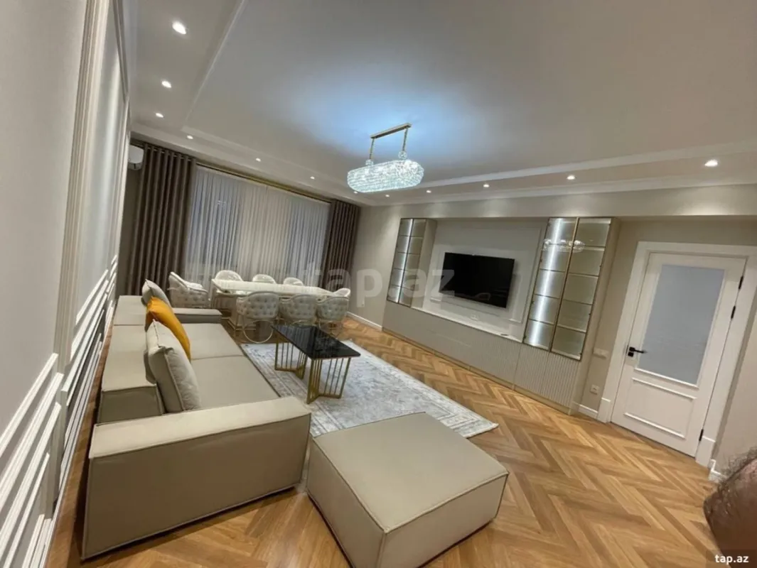 Kirayə verilir 3 otaqlı yeni tikili 160 m²