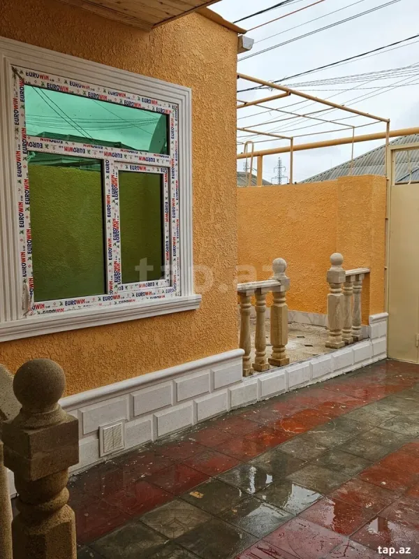 Satılır 4 otaqlı həyət evi