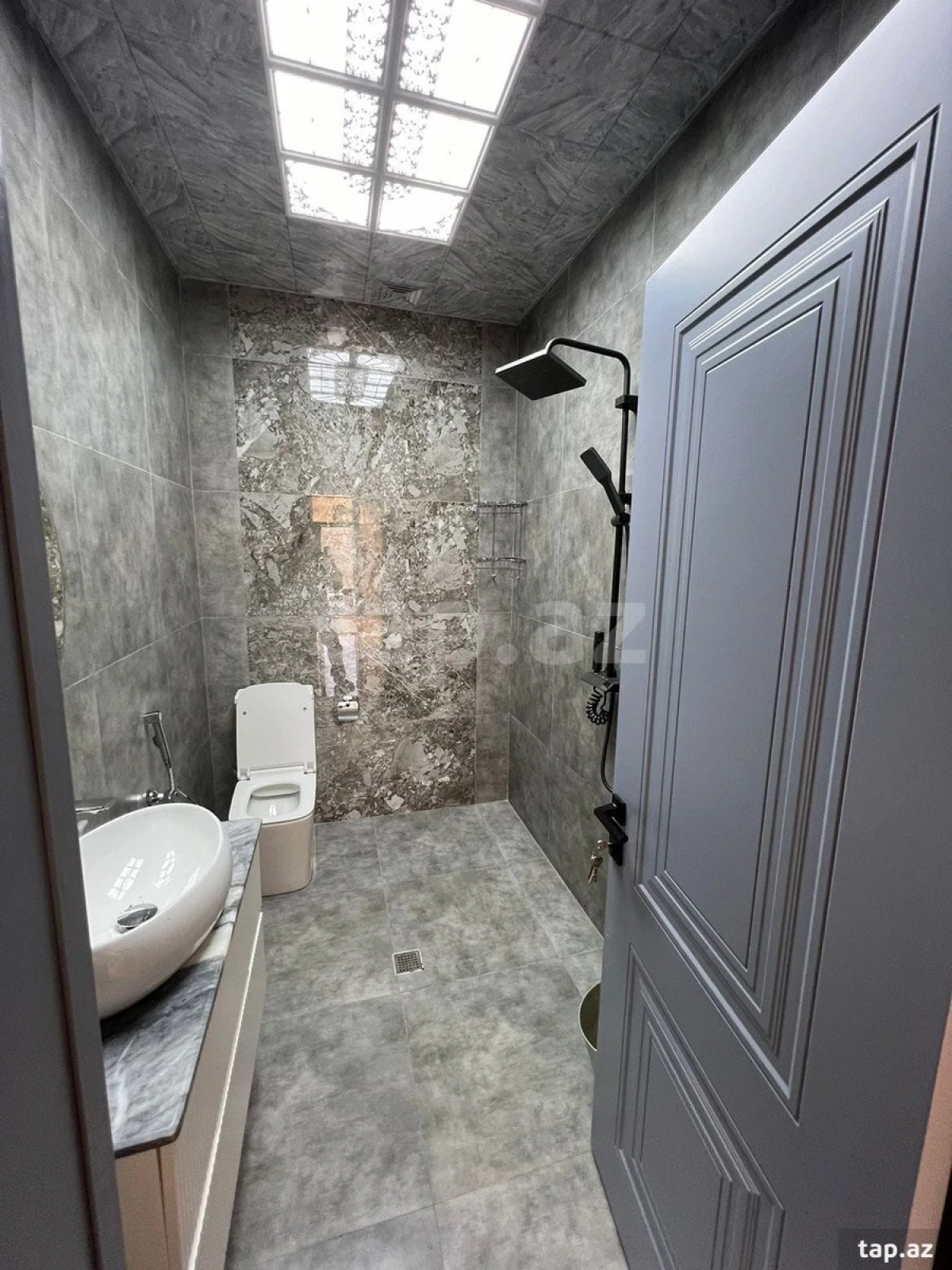 Kirayə verilir 4 otaqlı həyət evi