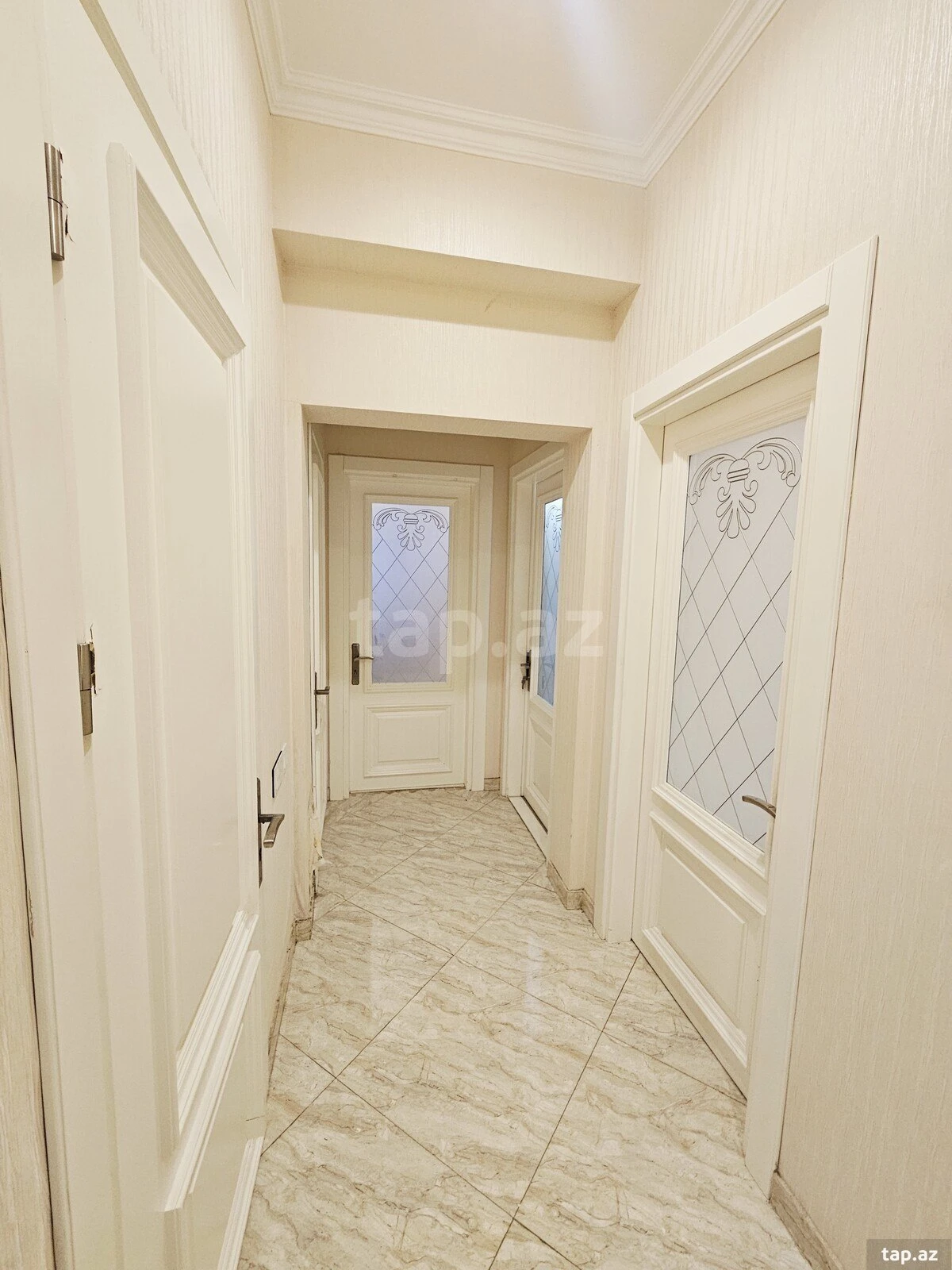 Satılır 2 otaqlı yeni tikili 60 m²