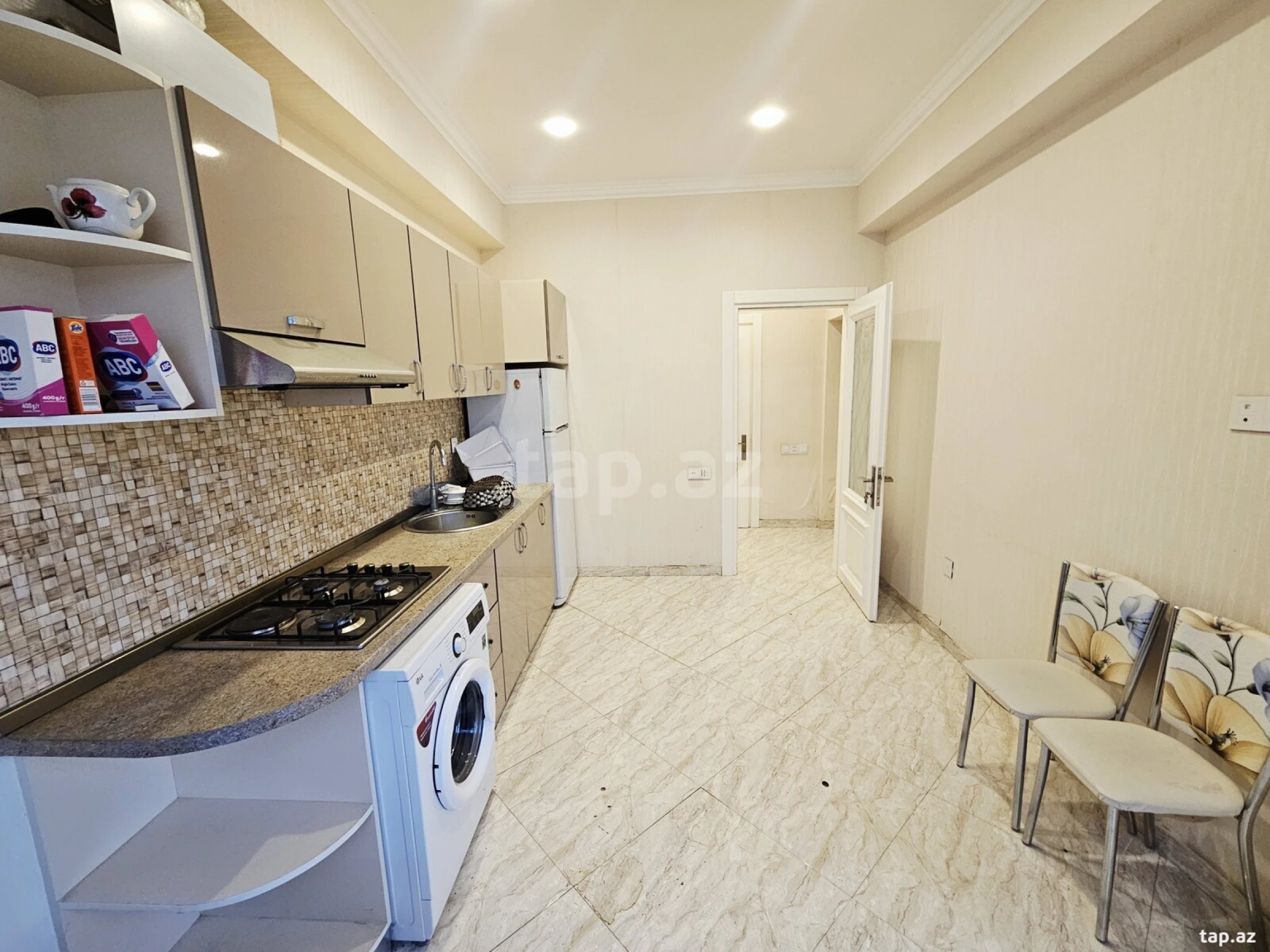 Satılır 2 otaqlı yeni tikili 60 m²