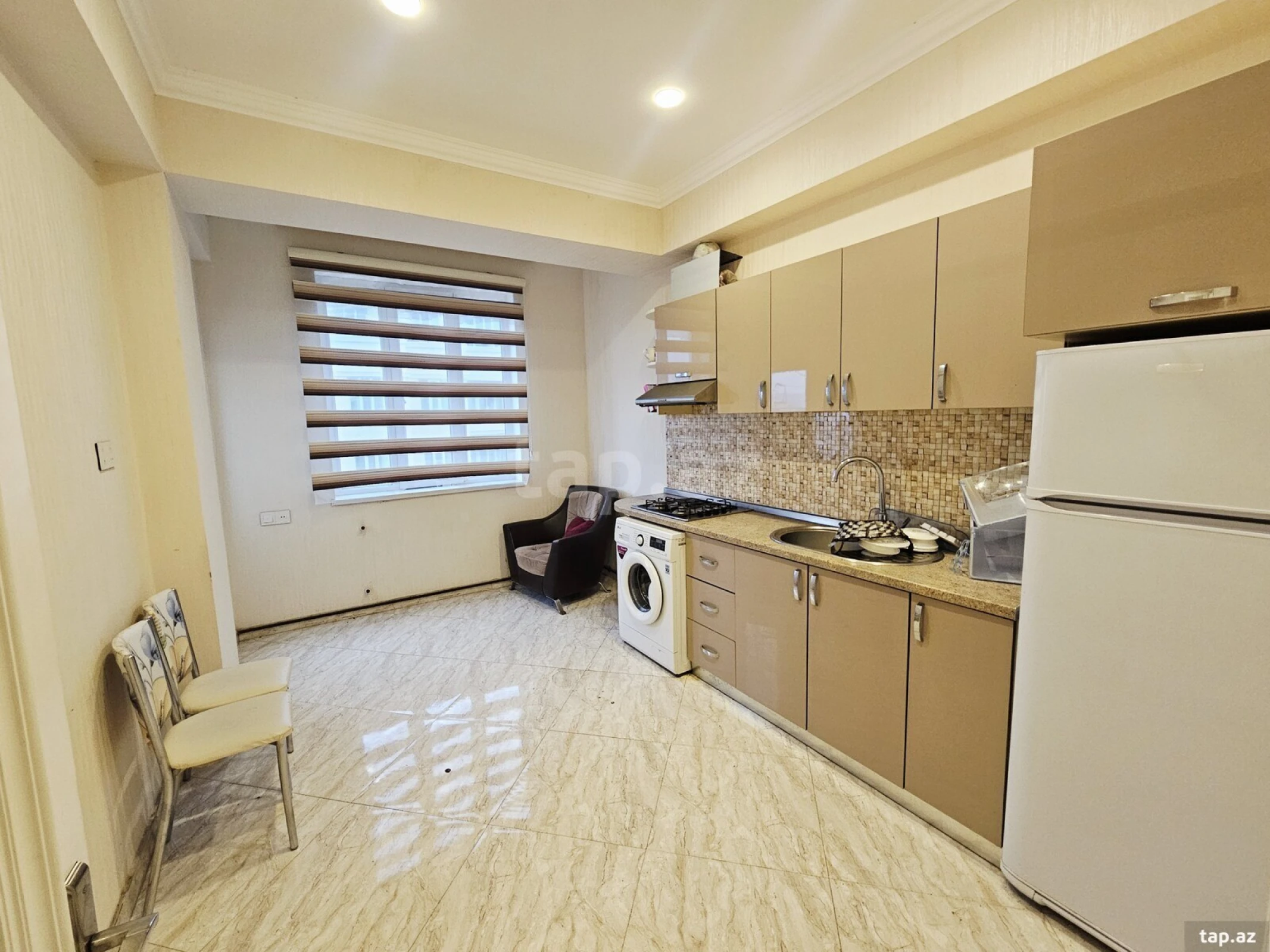 Satılır 2 otaqlı yeni tikili 60 m²