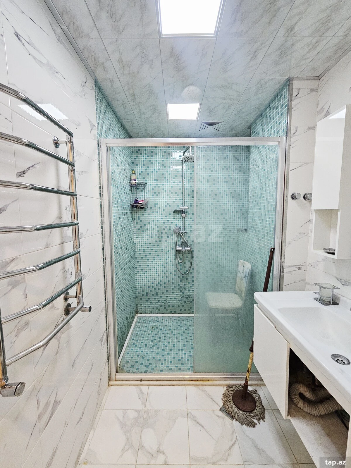 Satılır 2 otaqlı yeni tikili 60 m²