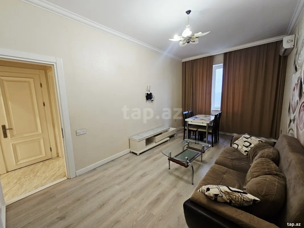 Satılır 2 otaqlı yeni tikili 60 m²