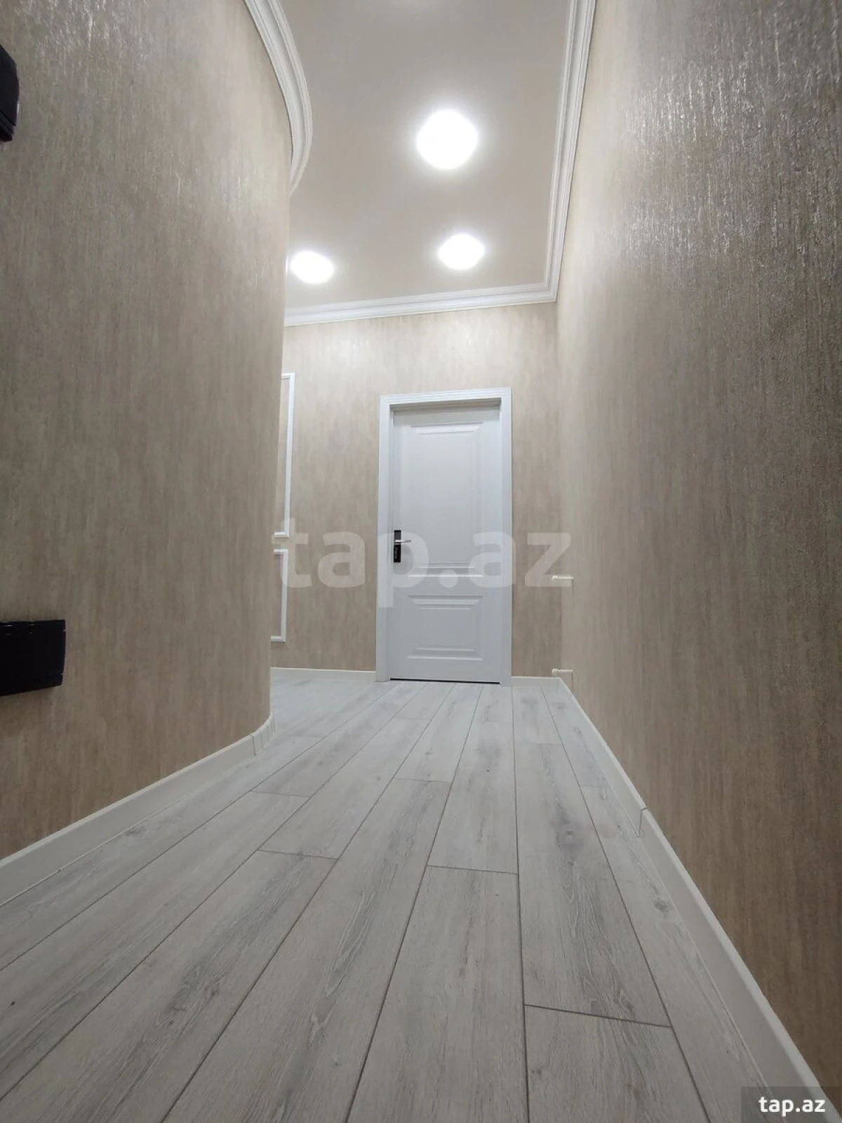 Satılır 3 otaqlı yeni tikili 90 m²