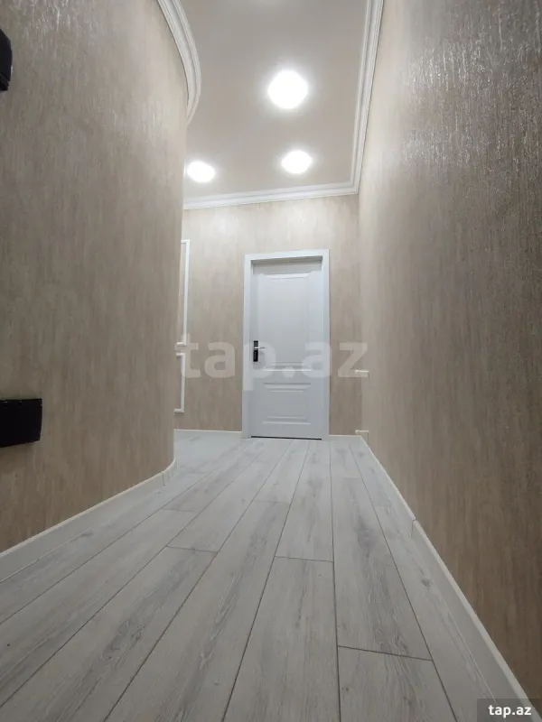 Satılır 3 otaqlı yeni tikili 90 m²