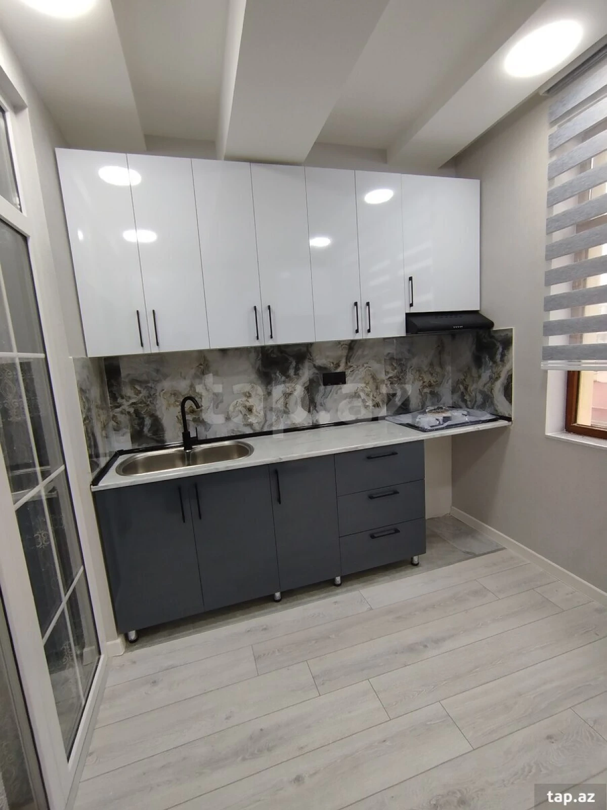 Satılır 3 otaqlı yeni tikili 90 m²