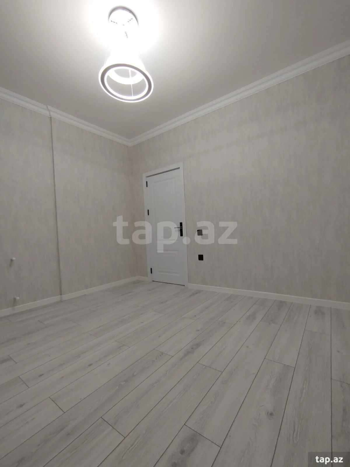 Satılır 3 otaqlı yeni tikili 90 m²