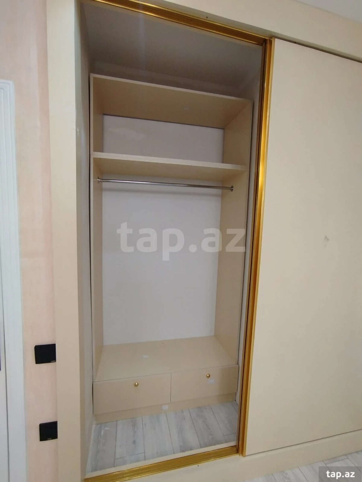 Satılır 3 otaqlı yeni tikili 90 m²