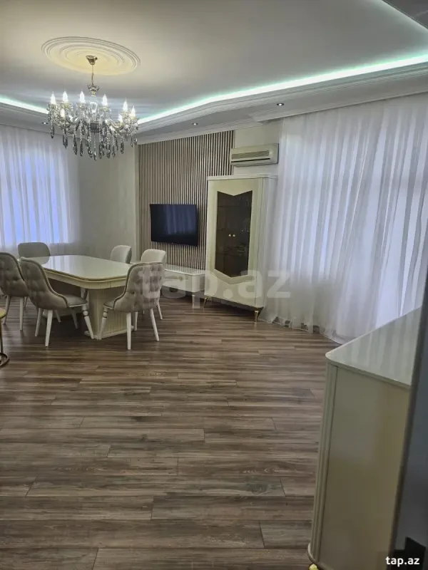 Kirayə verilir 3 otaqlı yeni tikili 145 m²