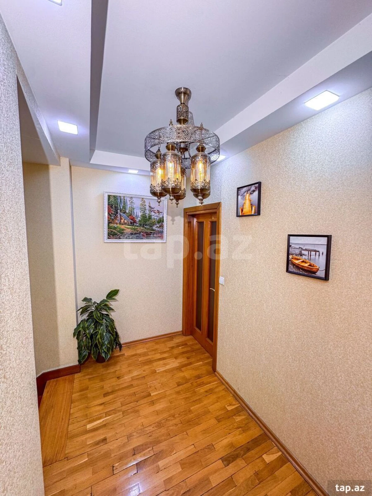 Kirayə verilir 4 otaqlı mənzil 205 m²