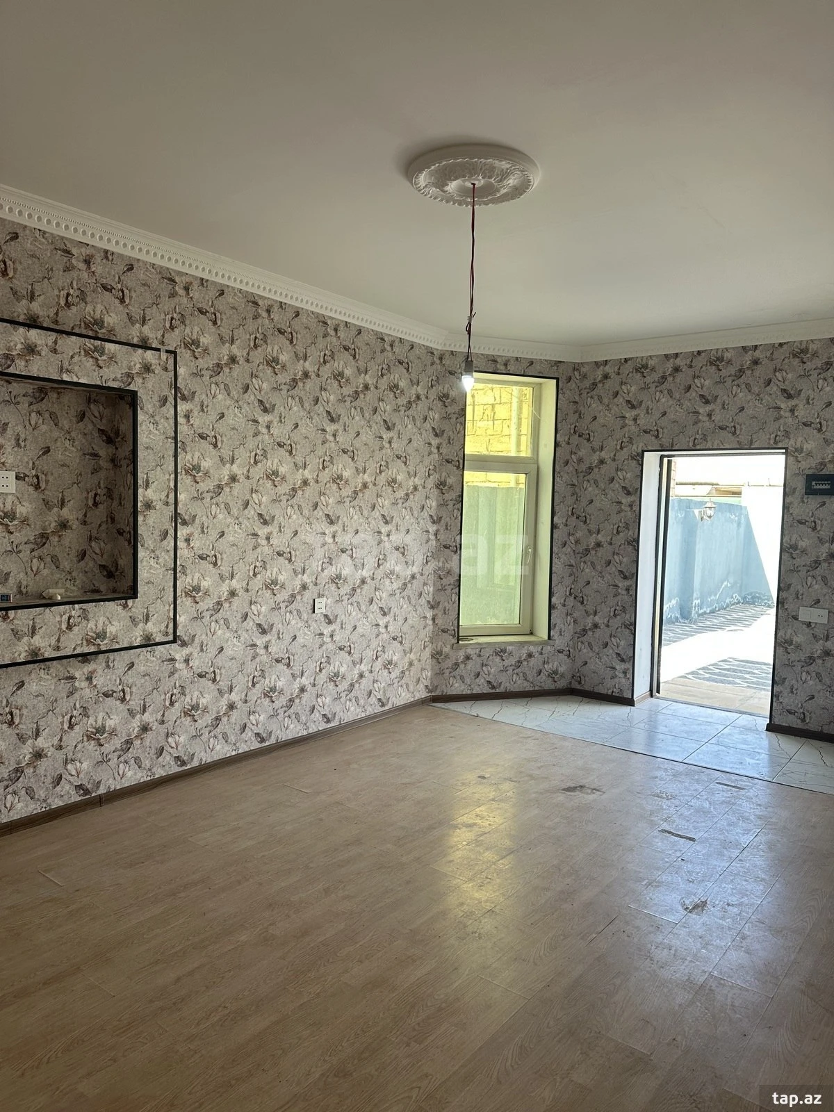 Satılır 3 otaqlı həyət evi 250 m²