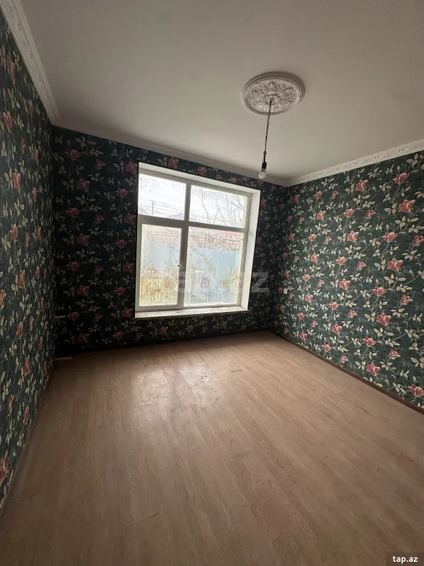 Satılır 3 otaqlı həyət evi 250 m²
