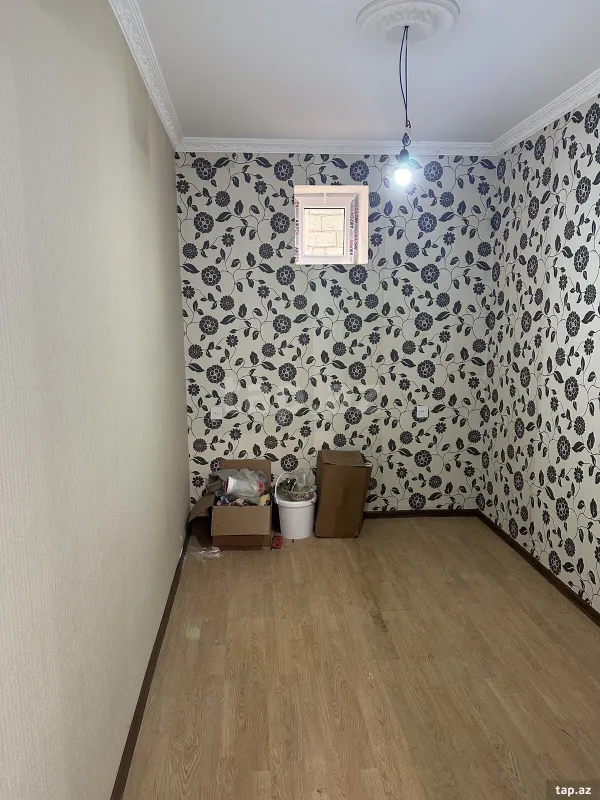 Satılır 3 otaqlı həyət evi 250 m²