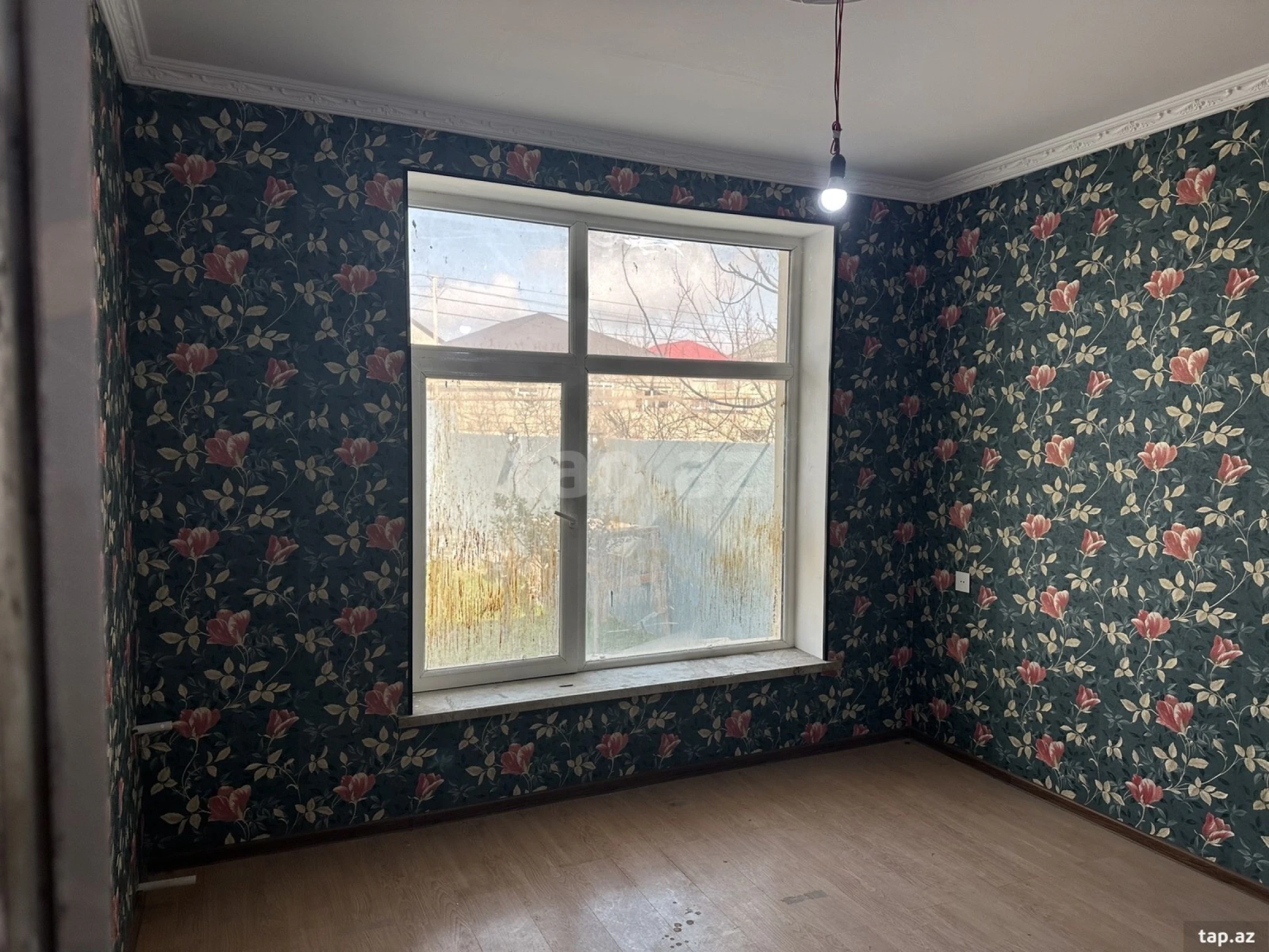 Satılır 3 otaqlı həyət evi 250 m²