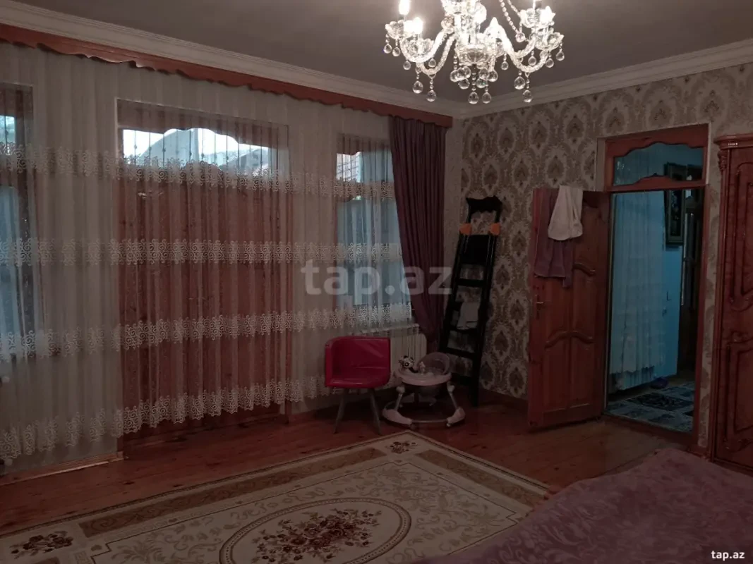 Satılır 3 otaqlı həyət evi 100 m²