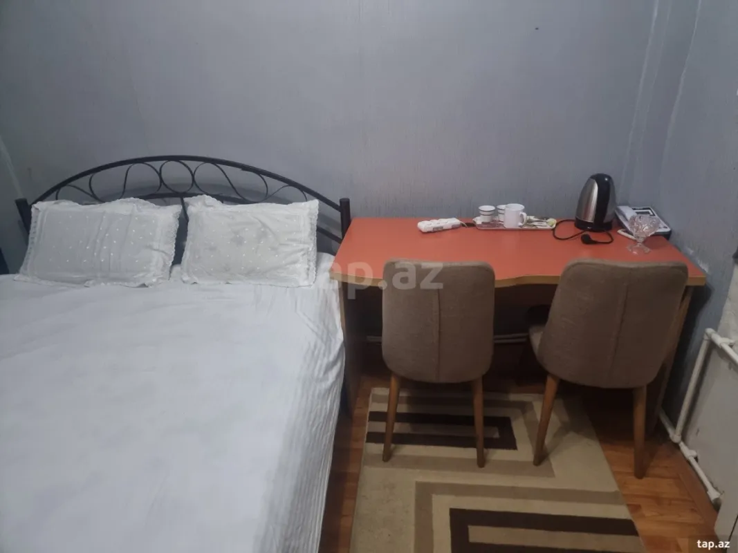 Kirayə verilir 3 otaqlı mənzil 200 m²