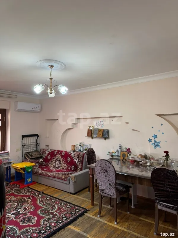 Satılır 2 otaqlı mənzil 58 m²