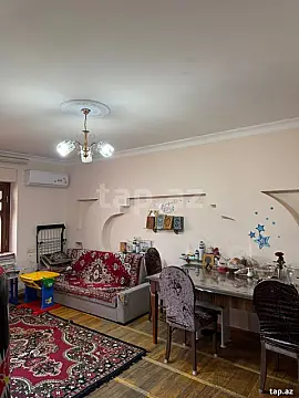 Satılır 2 otaqlı mənzil 58 m²
