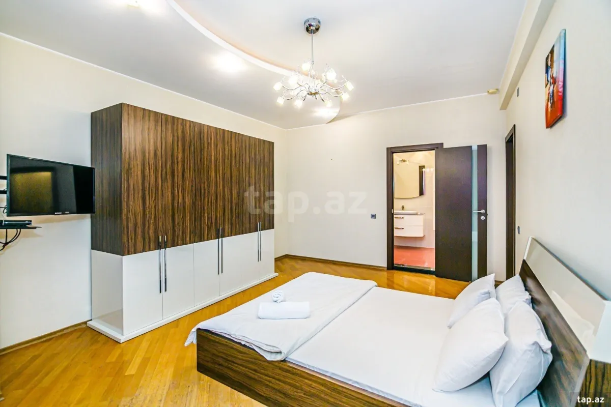 Kirayə verilir 4 otaqlı yeni tikili 200 m²