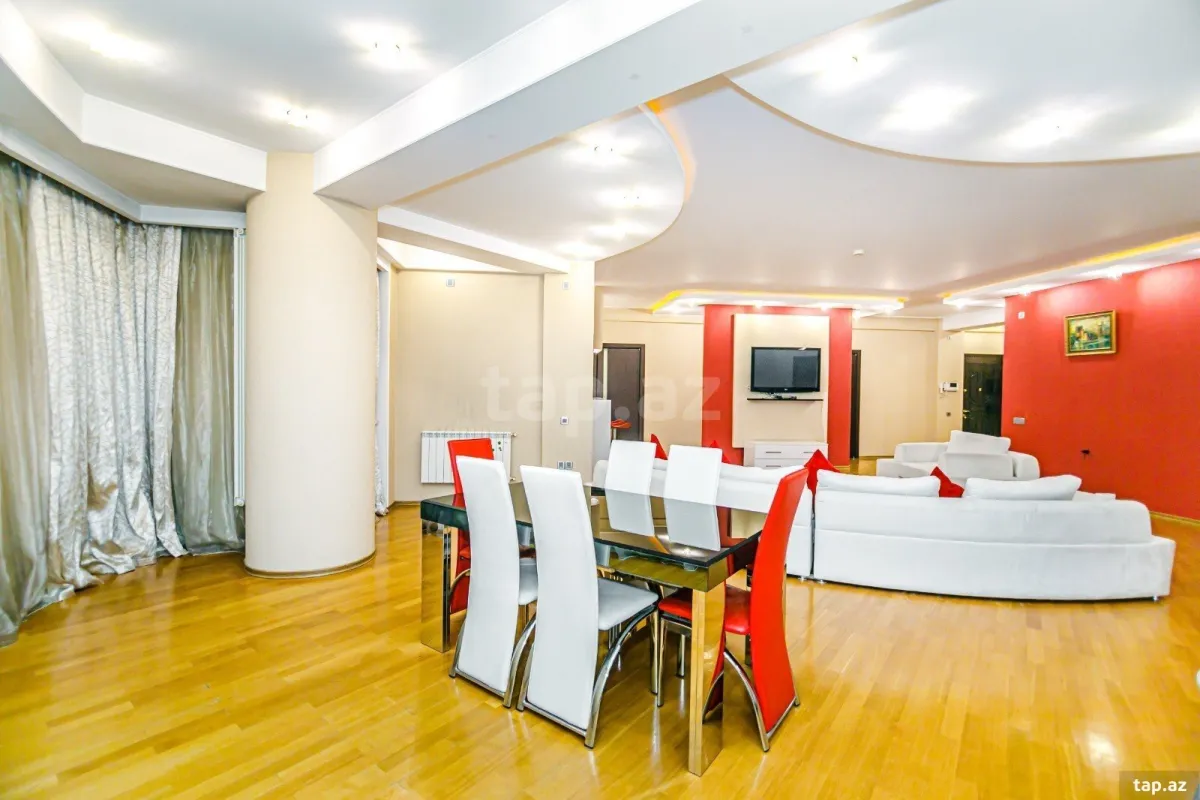 Kirayə verilir 4 otaqlı yeni tikili 200 m²