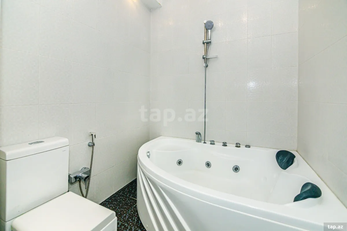 Kirayə verilir 4 otaqlı yeni tikili 200 m²